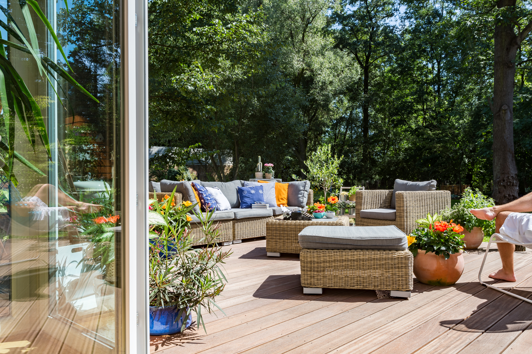 Design Tips to Build Your Backyard Sanctuary - Cachet Estate Homes